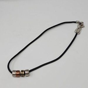 Short necklace - love hope beads - 3 tone metal